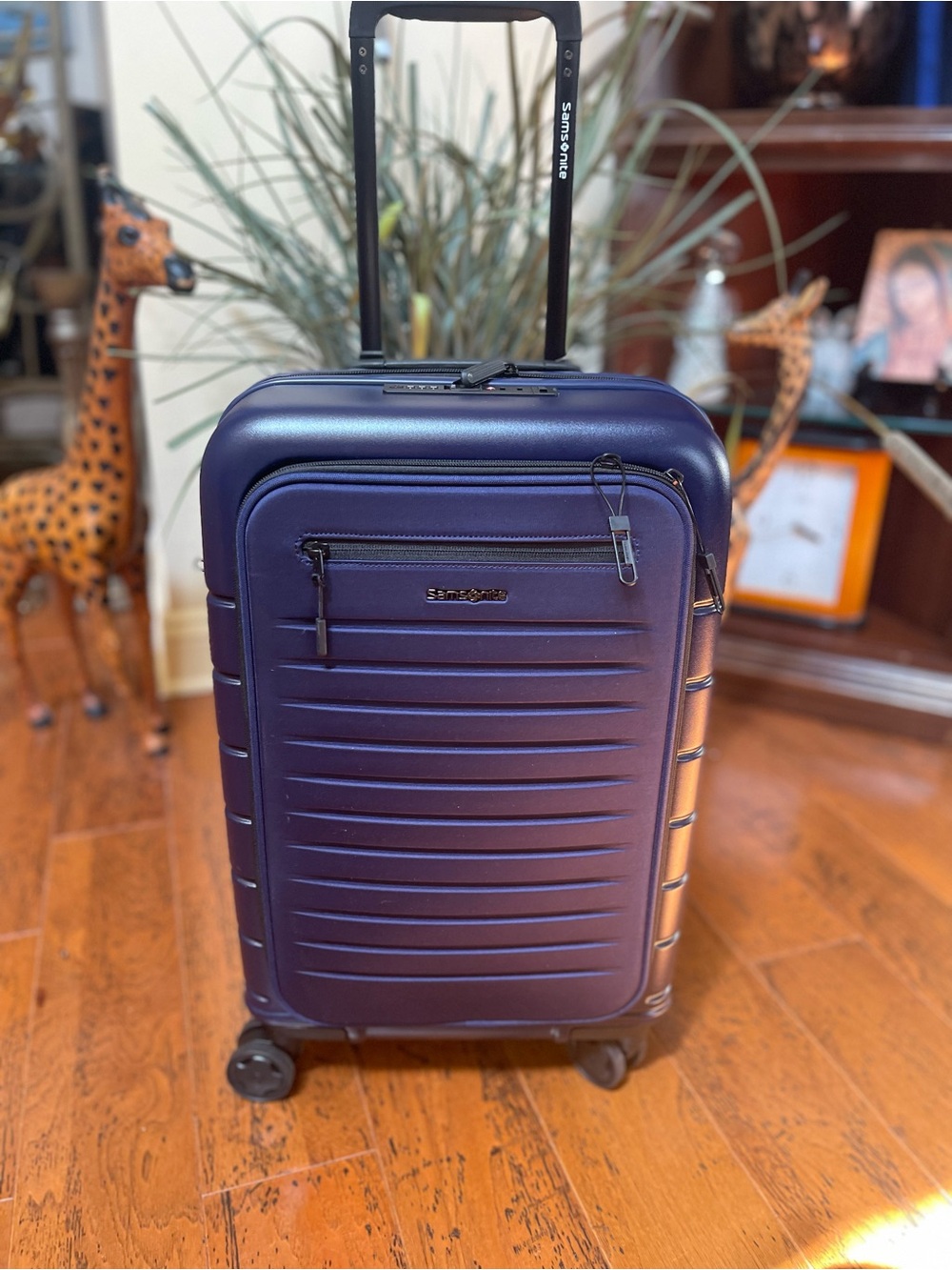 Samsonite Spin Tech Medium Spinner suitcase RoseGold 22” Carryon Expandable NEW